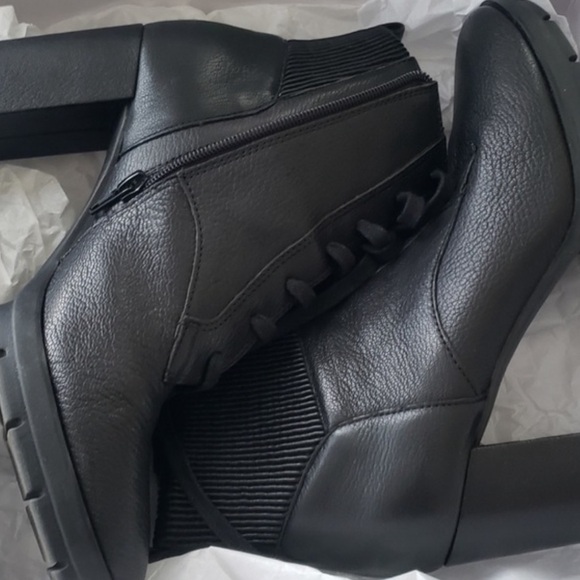 NWOB Corso Como Rhymer Laced Ankle Boot - Picture 5 of 7